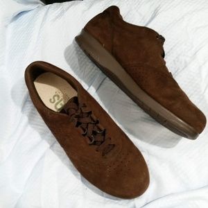 SAS TRIPAD COMFORT  BROWN SUEDE  LACE UP SHOES 7,5